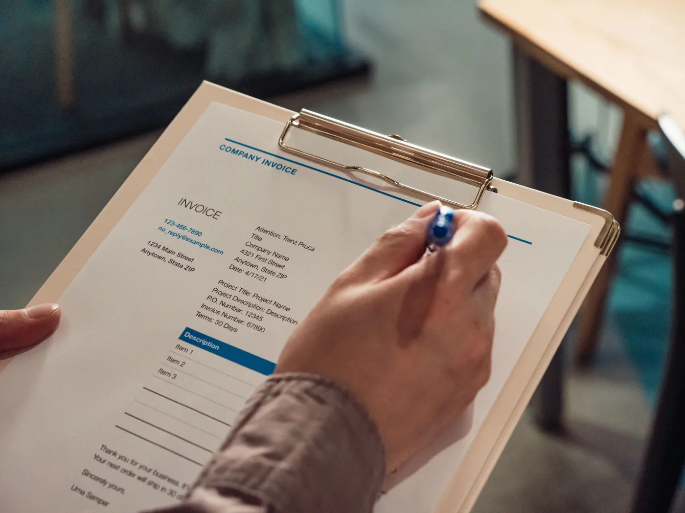 Simple Invoice Format: Free Templates & Examples
